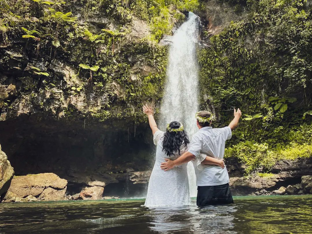FijiTaba's tweet photo. Thank you Leah and Robert for choosing us to capture your special day. #fiji #tourismfiji #wedding #taveuni #boumawaterfalls #tabafiji https://t.co/3Ozj9ol07F