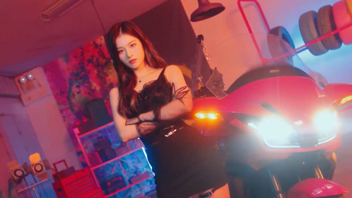 msngallery's tweet photo. MINATOZAKI SANA https://t.co/2X5Z8NNuZn