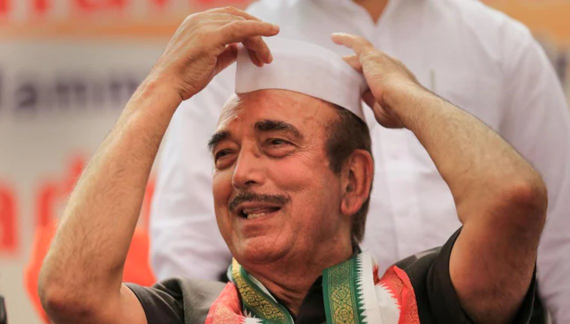 AshishUrmaaliya's tweet photo. कांग्रेस छोड़ने के बाद अब गुलाम नबी जी जम्मू एंड कश्मीर में पार्टी बनाएंगे।
#gulamnabiazad #gulamnabi #gulamNaviazad https://t.co/HFa2gQUYw2