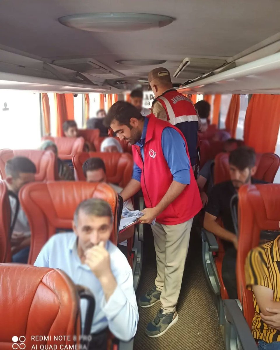 Kuruluşumuz tarafından 7 bin erkeğe Kadına yönelik şiddetle mücadelede farkındalık eğitimi kapsamında Patnos ilçemizde broşür dağıtılarak bilgilendirme yapılmıştır.<a href="/deryayanikashb/">Derya Yanık</a> <a href="/tcailesosyal/">T.C. Aile ve Sosyal Hizmetler Bakanlığı</a> <a href="/rhnbyrk/">Orhan BAYRAK</a> @AgriValilik <a href="/agriashim/">Ağrı Aile ve Sosyal Hizmetler İl Md.</a>