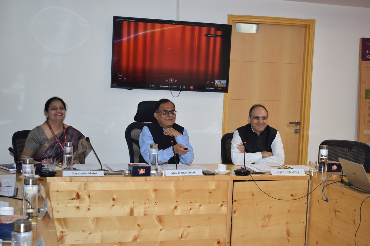 PrinSciAdvOff's tweet photo. Prof. @AjaySoodIISc, @PrinSciAdvGoI launched the Innovation Challenge for developing Machine Aided Translation System (ICMATS), as part of the Natural Language Translation mission of the #PMSTIAC.
Dr. Parvinder Maini and Sh. Amit Agrawal @GoI_MeitY were also present.
@MVarmani https://t.co/sIJu9u9oM2