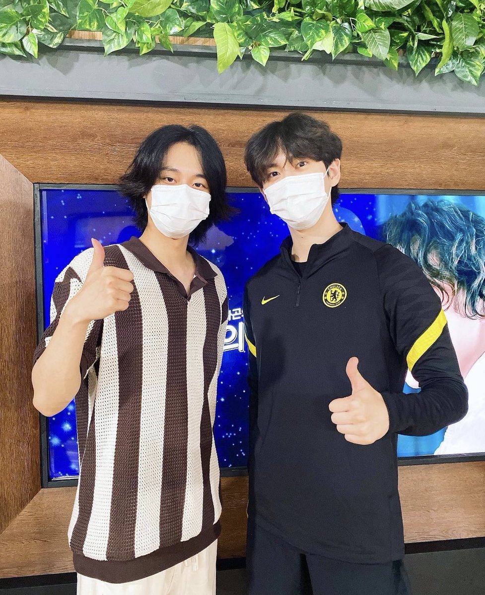 ShinwonFR's tweet photo. 220825 | 📷 | INSTAGRAM 
↧

↦https://t.co/0Cp3p1G0BW

┅┅┅
©️ebsfmnight 
#✨ https://t.co/Vkh3Pm6wWz
