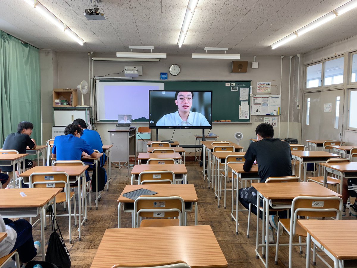 koga2_soccer's tweet photo. 【Aruga（アルガ）導入】

8月より、電子版スポーツノート「Aruga」を導入しました。

自分のありたい姿（ビジョン）を設定して、毎回の練習・試合の前後に振り返りを行うことで、サッカーの上達はもちろんのこと、日頃からの目標設定能力を身につけることを目指します🚀

#Aruga
@kimu_sharetr https://t.co/tfHAoblEnC