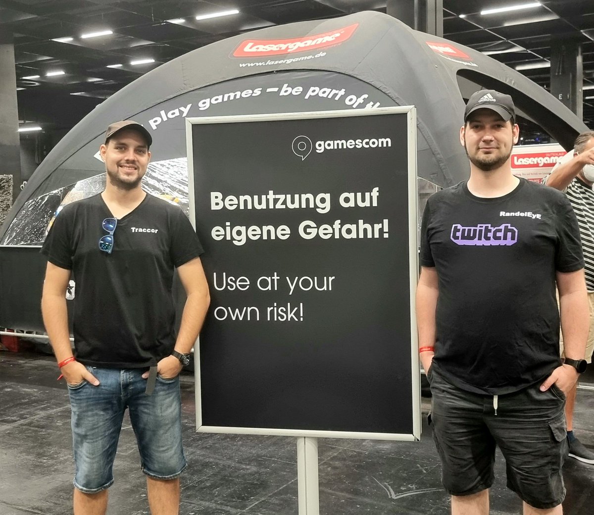RandelEyE's tweet photo. Mit @Traccor_Twitch auf der #Gamescom https://t.co/6o8Q0VJyS9