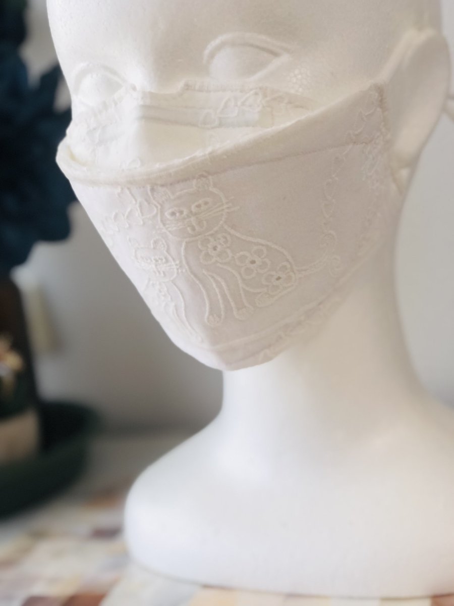 sewn_hand's tweet photo. ゆるにゃん2枚売れましたー

新しい物を作れない葛藤と
戦っています･･･

なんか　つまんない https://t.co/XG4a9RFTfg