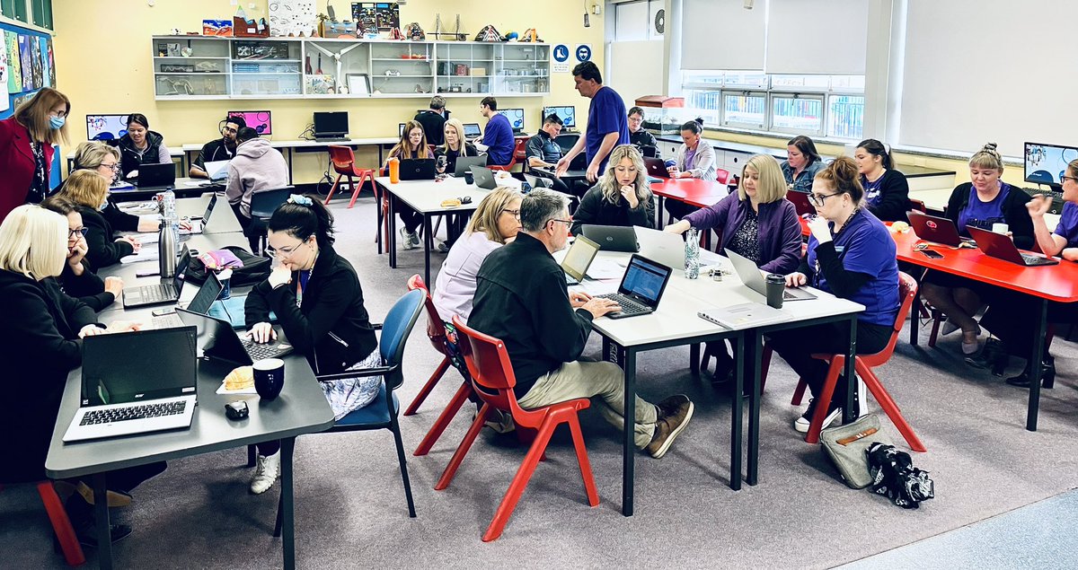 Our #leadersbuildingleaders model in action. Exec and 2ICs in full strategic planning mode at today’s exec meeting. Croissants, coffee and deep conversation 💙@WestWallsendHS