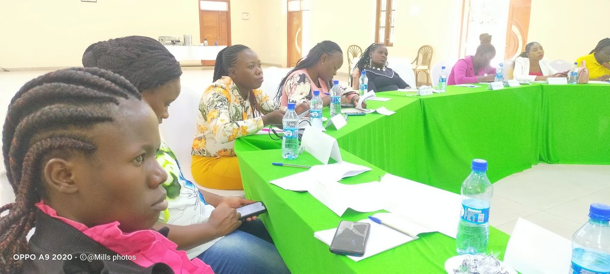 Female journalists from Bungoma county and Kakamega county being empowered with knowledge from <a href="/IawrtK/">IAWRT-Kenya</a>. #GenderandTechKE  #DigitalSecurityKE <a href="/APC_News/">APC</a> <a href="/nakitare/">Racheal  Nakitare</a> <a href="/josebigg/">Josephine Karani</a>  @mercymnjoroge  @Ceciliamaunda <a href="/VictoriahSinda2/">VICTORIAH SINDANI</a>  <a href="/JacklineInyanji/">Jackline Inyanji</a>