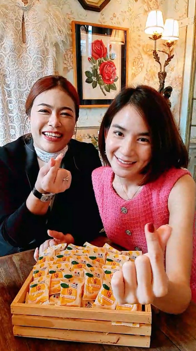 Mod02421094's tweet photo. บอสส้ม&amp;คุณพลอย #สบู่กายาXพลอยชิดจันทร์ https://t.co/A5bFpQ9hfY