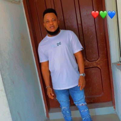 SaheedAkorede's tweet photo. #NewProfilePic https://t.co/i0uk87DFQ3