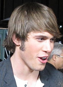 merlinpapin3's tweet photo. .@FredOL69007 On souhaite un Bon Anniversaire à #BlakeJenner qui a 30 ans , vu dans les séries Glee, What/If et Supergirl et dans les films The Edge of Seventeen et Sidney Hall https://t.co/EBrvAUJxPx