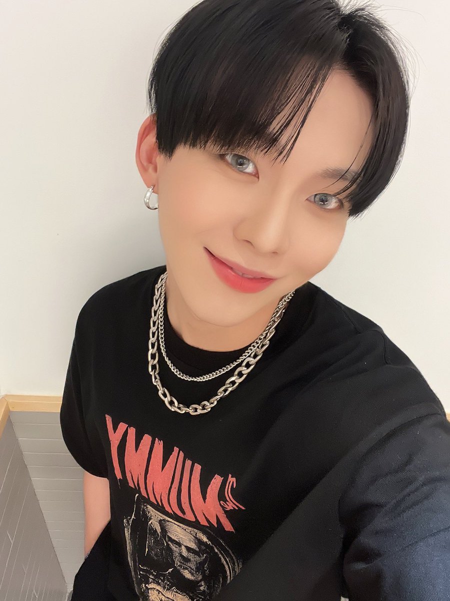 WJY_OFFICIAL's tweet photo. 선정릉 래퍼 왔습니다 ㅎㅎ☺

#WOOJINYOUNG #우진영
#2nd_Mini_Album #DELICIOUS
#선정릉래퍼 #스페셜클립 https://t.co/Nb0O5sLUjj