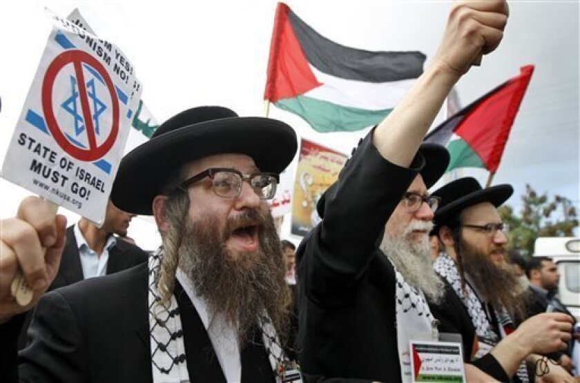PalestineCultu1's tweet photo. Dozens of Jewish scholars around the world signed a letter sent to the United Nations which urges member countries to support the UN's probe into Isr*.eli war crimes against Palestinians. https://t.co/4GB6RzpfOY