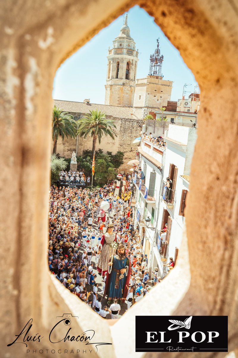 LluisChacon's tweet photo. Retalls de Sitges: Festa Major de Sitges 2022 (2 part, dia 24) 🏴
Ja podeu veure totes les fotografies del dia 24 de la Festa Major de Sitges, al meu Facebook: Lluís Chacón Cheik.
Visca la Festa Major de Sitges! 💙
#Sitges #FMSitges #FMSitges22 https://t.co/Fq4xq3L0KW