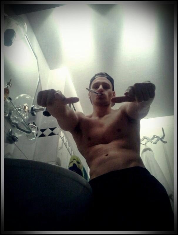 LichtenfeldPh's tweet photo. Mehr von mir.. 😌 #sexysingles https://t.co/MSW2NghX6E