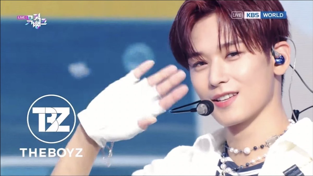 juyeonleepics's tweet photo. madly in love with him https://t.co/u0HIO5uLSt