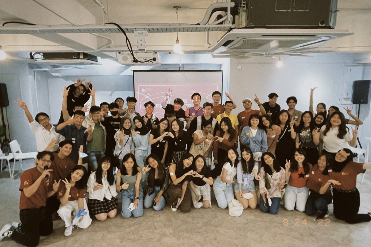 WarwickMSA's tweet photo. Last weekend, WMSA hosted our 1st in person pre-departure social in 2 years! Sharing conversations, food and laughter, we hope all freshers that attended had a good time! WMSA has surely planned more future events in the coming year and we hope to see you all there! ✨ https://t.co/St6tToHVyC
