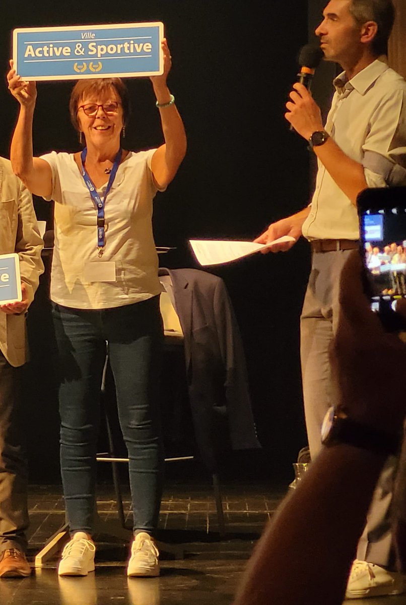 JMarcWeber's tweet photo. 🏆 𝐋𝐀𝐁𝐄𝐋 𝐕𝐈𝐋𝐋𝐄 𝐀𝐂𝐓𝐈𝐕𝐄 &amp; 𝐒𝐏𝐎𝐑𝐓𝐈𝐕𝐄 | 𝐆𝐚𝐮𝐜𝐡𝐲 𝐫𝐞𝐧𝐨𝐮𝐯𝐞𝐥𝐥𝐞 𝐬𝐞𝐬 𝟐 𝐋𝐚𝐮𝐫𝐢𝐞𝐫𝐬 𝐦𝐚𝐢𝐬 𝐧𝐞 𝐬𝐞 𝐫𝐞𝐩𝐨𝐬𝐞 𝐩𝐚𝐬 𝐝𝐞𝐬𝐬𝐮𝐬 !
Gauchy est une ville qui se donne les moyens avec peu de moyens. Merci à l'ensemble des acteurs ! https://t.co/nCxDrRstZE