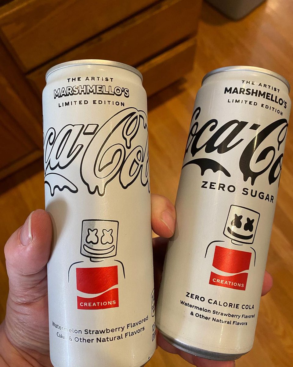 kowtbook's tweet photo. Discover the unexpected flavor of his tracks: strawberry and watermelon flavor with the same familiar great Coca-Cola taste.

𝘈𝘷𝘢𝘪𝘭𝘢𝘣𝘭𝘦 𝘩𝘦𝘳𝘦 https://t.co/mabXQ50UsX https://t.co/NEVLv3BR4g