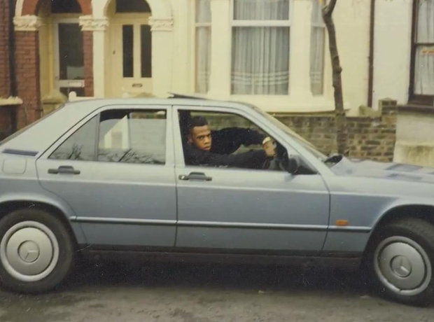 AniefiokEkp's tweet photo. "Google me baby, you crazy / '89 in London pull the Benz up." 

Jay Z. Willesden, 1989 https://t.co/ZhrNxiNjnC