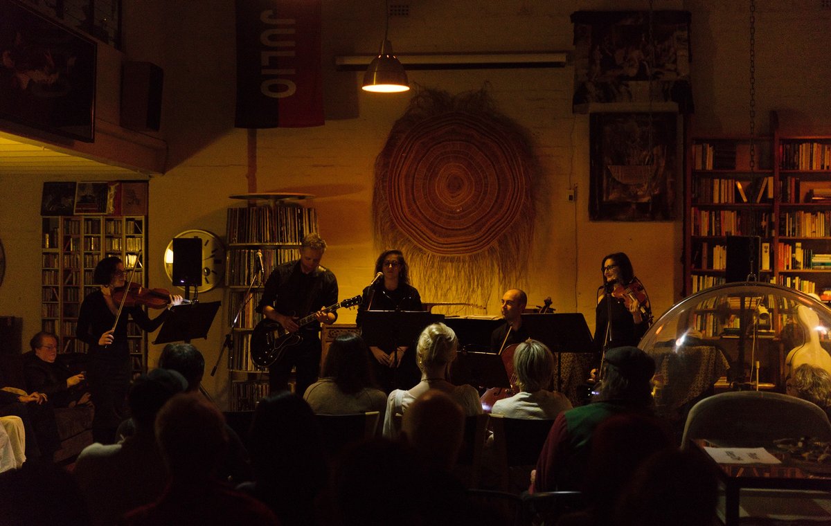 hinterlandt tweet media