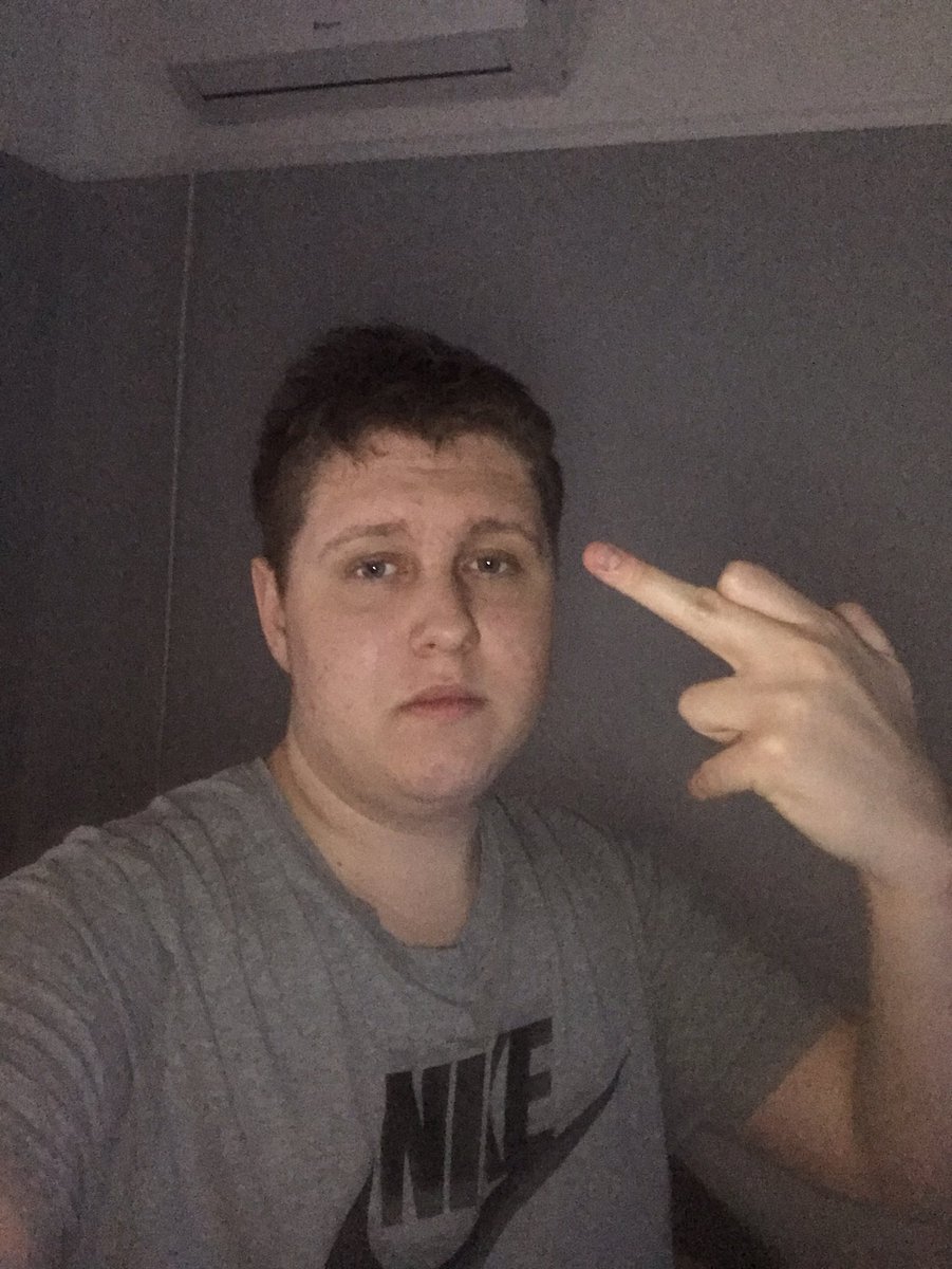 Vékony Dominik tweet media