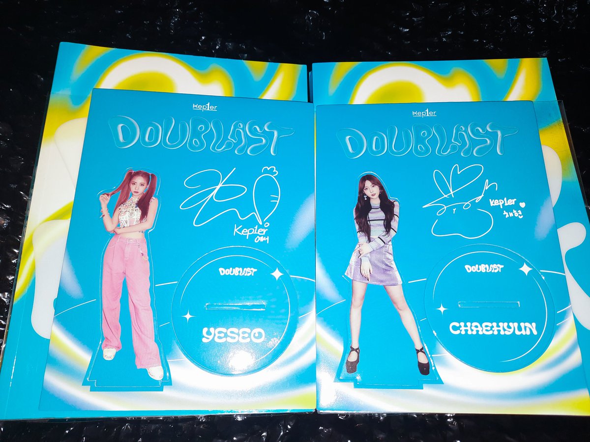 kclopez__'s tweet photo. Doublast Albums is home na po!! Thank you so much po @CLA_Merch! Sa susunod po ulit ♥!
#CLAPH_FEEDBACK
#CLA_MERCHFEEDBACK https://t.co/y3VMVfJbcB