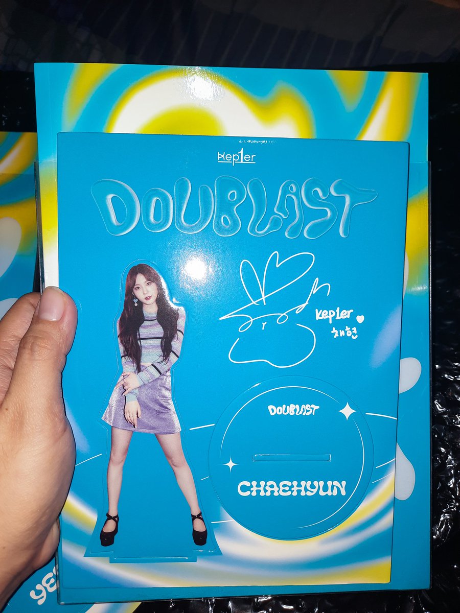 kclopez__'s tweet photo. Doublast Albums is home na po!! Thank you so much po @CLA_Merch! Sa susunod po ulit ♥!
#CLAPH_FEEDBACK
#CLA_MERCHFEEDBACK https://t.co/y3VMVfJbcB