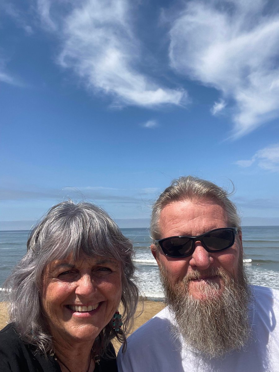 PayItFo72555724's tweet photo. GETTING TO KNOW OUR TEAM - JACK STUART SMITH 
#Admin #Poet #Singer 
FINDING LOVE  
It’s an ongoing #adventure, falling, 
may be a great way, 
to describe the way to #findlove.  
Tragic crash, marvelous #rebirth, #blissful union, 
or regretful mishap, the phrases that #definelove. https://t.co/aFR6y8nLlf