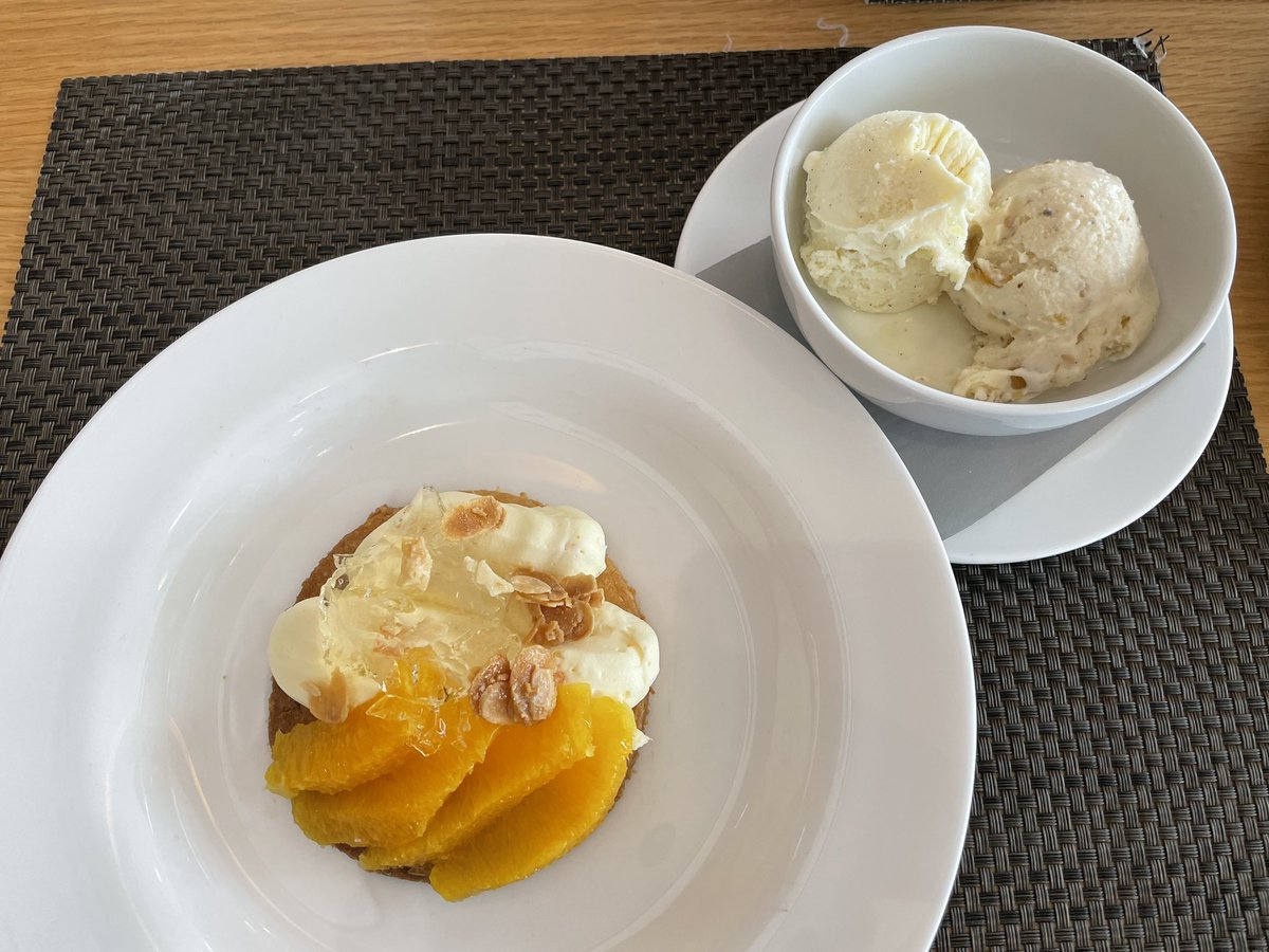 StopLTakeProfit's tweet photo. #qantas
#firstlounge
#bali
Ah… finally 😊😘
Food is noice 👍 https://t.co/DHhbe9xOel