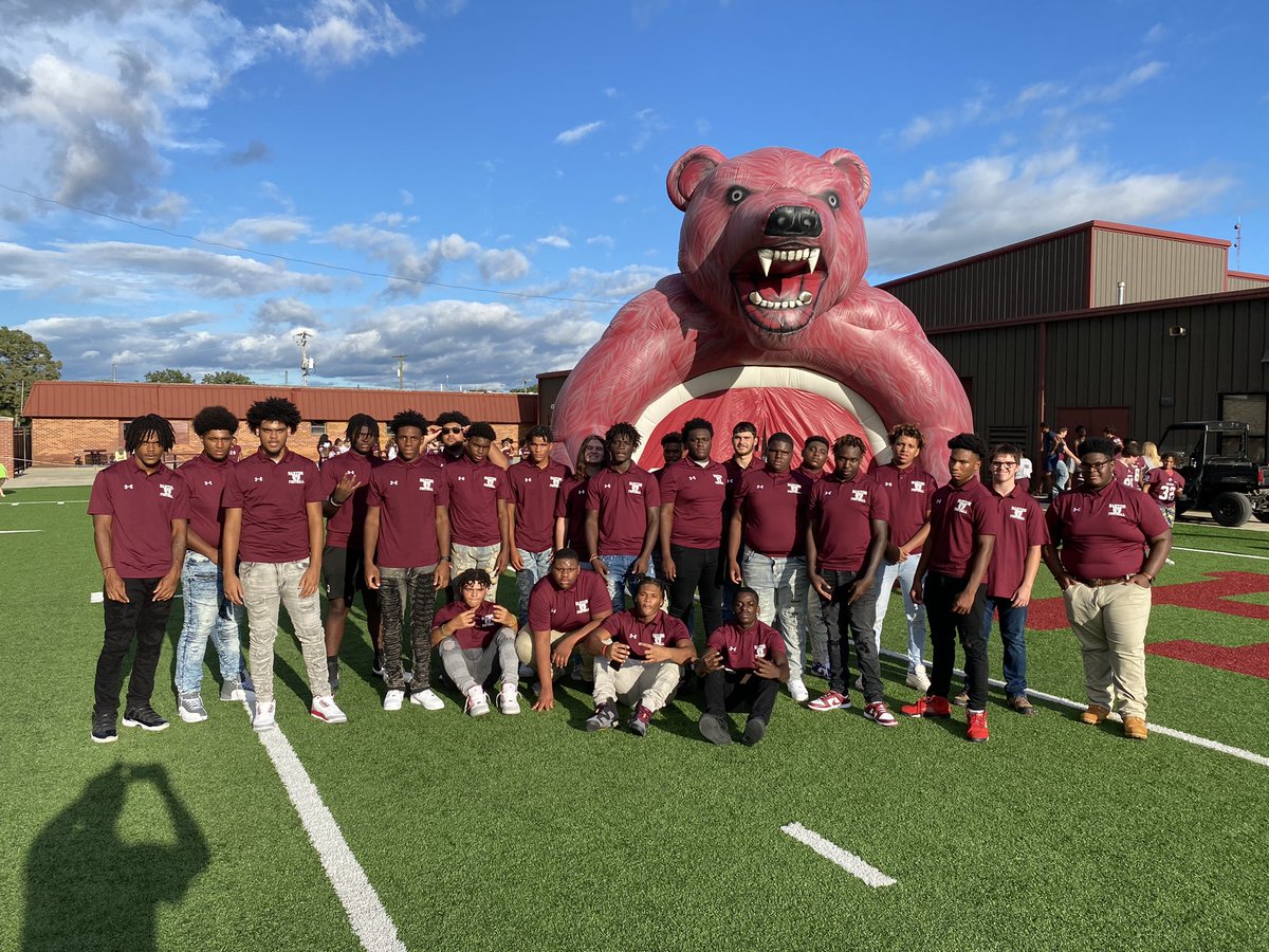AdamsCoachs's tweet photo. It’s officially game day for the Bears! https://t.co/mNZmVP8ZJt