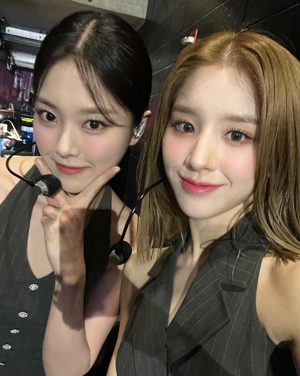 희진. tweet media