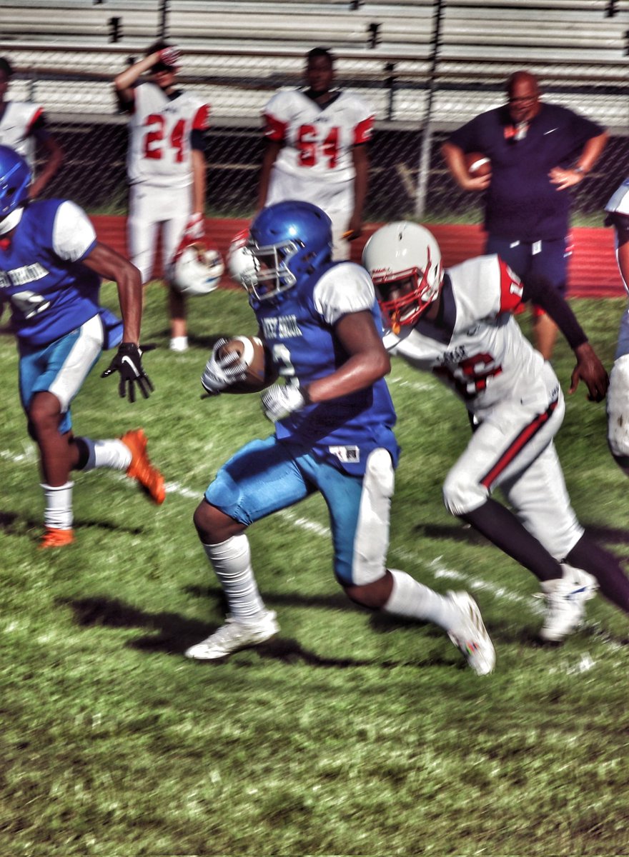 ChaseStevens45's tweet photo. First freshmen game of the Szn.. Rushing yards 100+, few tackles, and even played kicker.. #BGOE #2026

WB 16 - Houston Lamar 15
@football_brook @COACHLANGSTON75 https://t.co/bHvpCniL8O