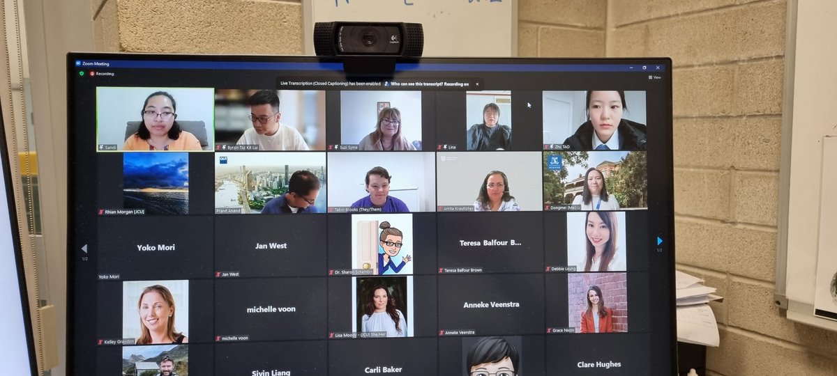 Another proud moment today watching one of our former DHE students talk about her experiences on the student panel at #inted2022 thank you @pranit_a for this opportunity and organising such an excellent conference.