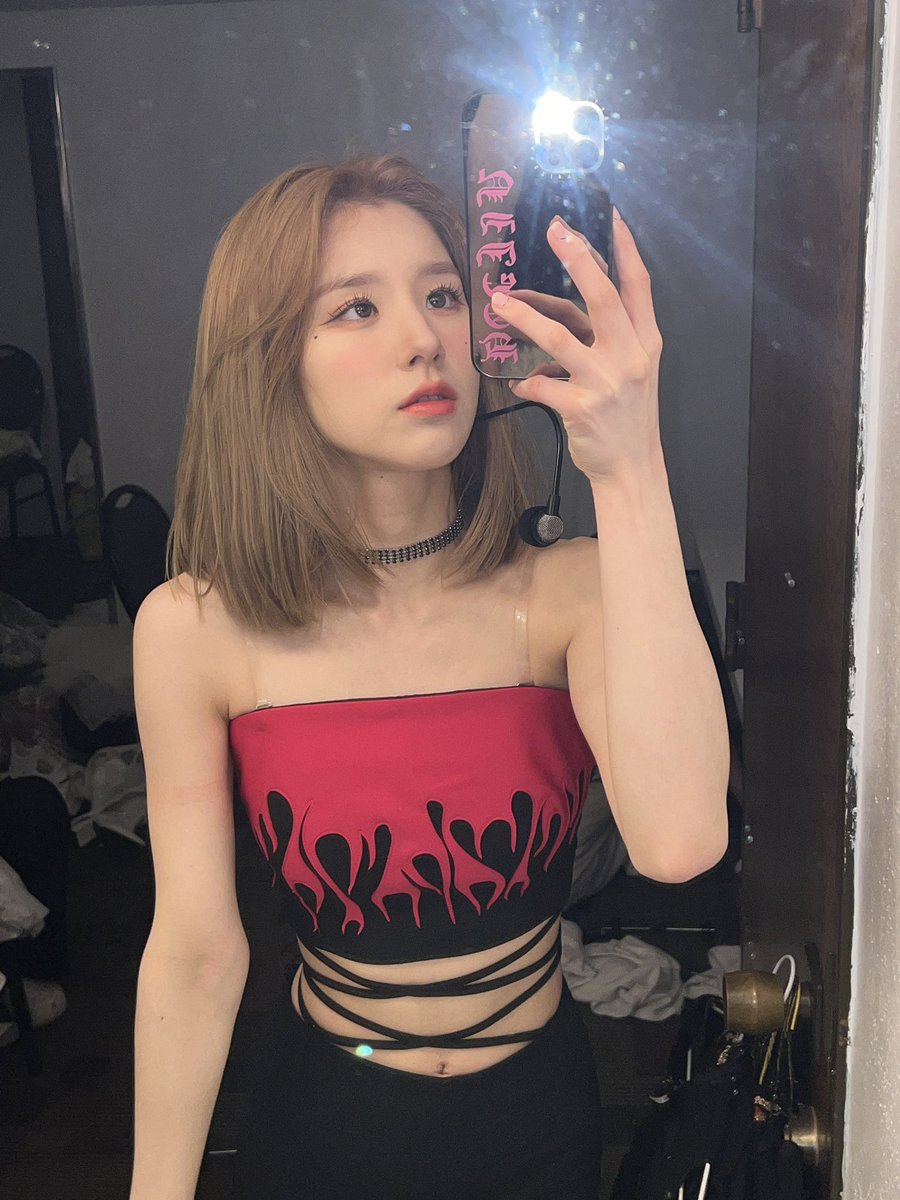 희진. tweet media