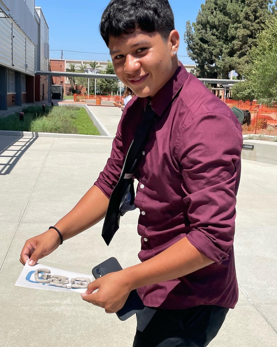 MsMcMurrin's tweet photo. Today, Ms. Kommer’s ceramics class created clay prints!  They created symmetrical designs and then hand-shaped the clay.  They then placed the clay onto photo paper and used the heat from the sun to transfer the design to their photo paper.  So cool!!! https://t.co/PMfktPXIG4