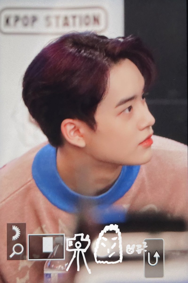 F0RB1C's tweet photo. THE FOREHEAD HELLO??? https://t.co/Zj6unLn1mG