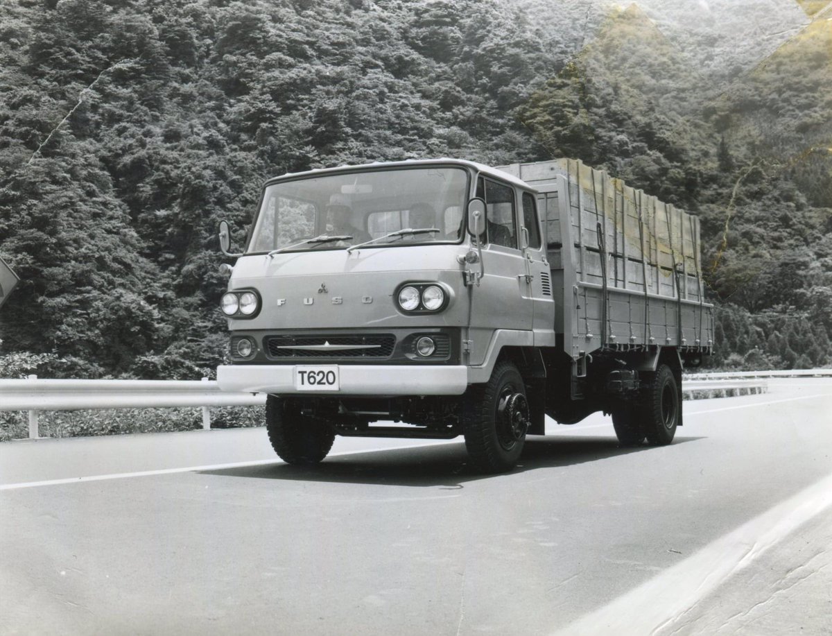 FusoOfficial's tweet photo. 品質は、決して色褪せない。
Quality never fades.
#fuso #fusobus #三菱ふそう https://t.co/xHYZFv796k