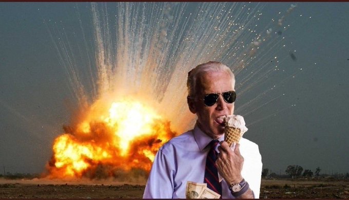 Jenn9925's tweet image. Something's up. The personas of #ScrantonJoe or #DarkBrandonRising has taken over. I'm loving it