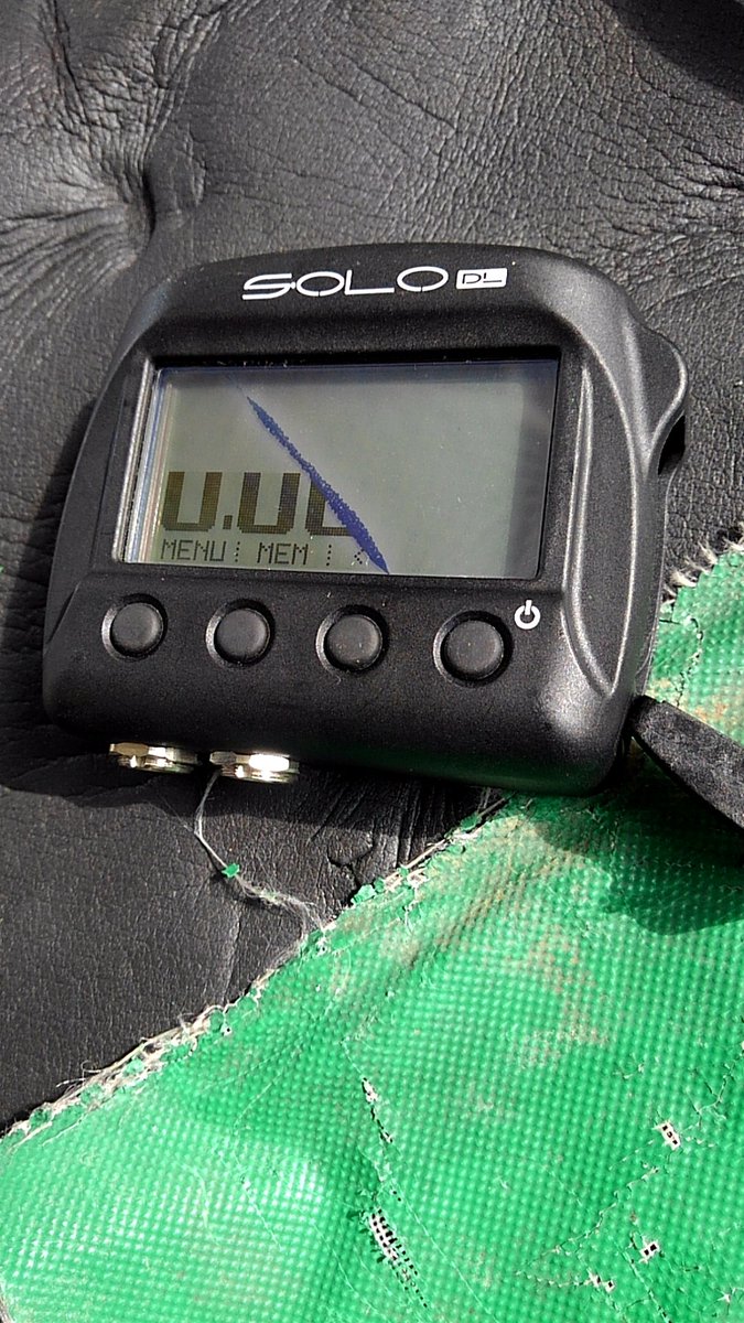 Reverse_Gear's tweet photo. Does anyone know what the model of LCD used in AIM SOLO1
dash logger?
Accidentally dropped mine and the display cracked. Id like to replace it but the offical support is No longer available
#AIMdata #AIMSOLO https://t.co/zS0VslxIo5