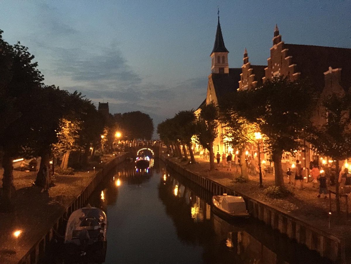 SlotenFriesland's tweet image. Vanavond vrijdag 26 augustus 2022 Lichtjesavond in Sloten … sfeervol en gezellig