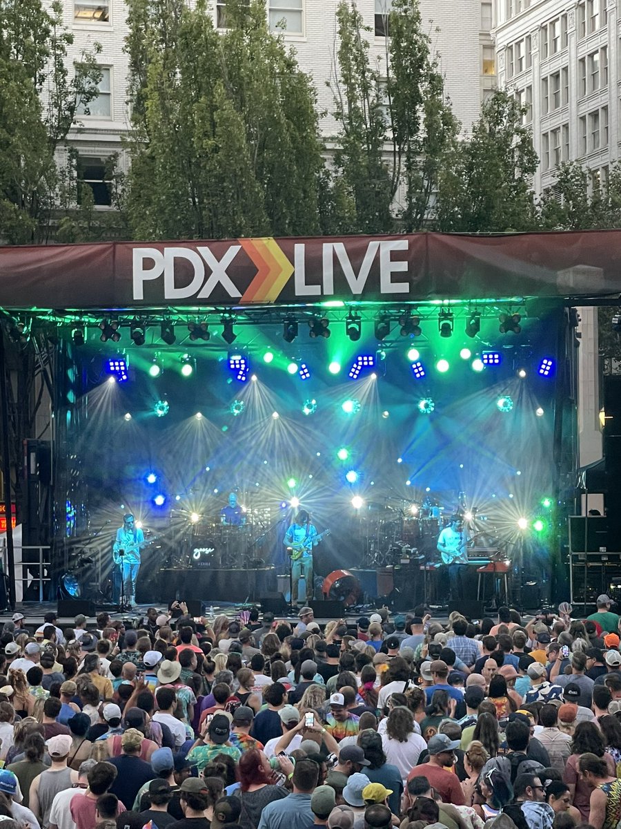 Honk! 
#goosetheband #pdx