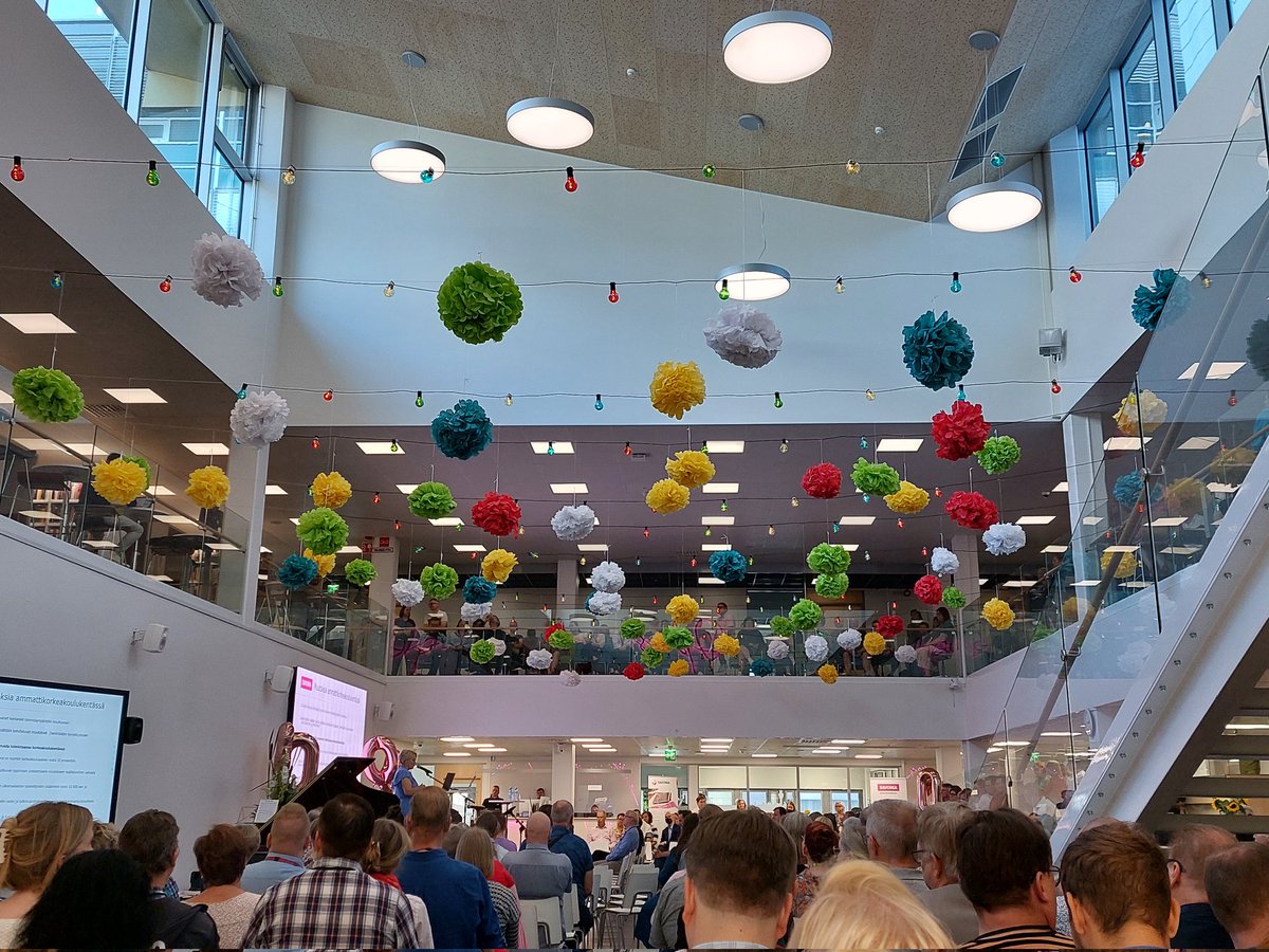 Tänään juhlitaan Savonia-päivää.
Ensi viikolla uudet upeat opiskelijat tulevat taloon 🥳
#SavoniaAMK