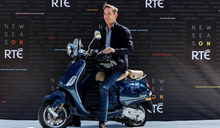 ExtraIRL's tweet photo. Ryan Tubridy: I am often secretly filmed in public https://t.co/u8N1LXzd7Z https://t.co/LBtqe1EuPM