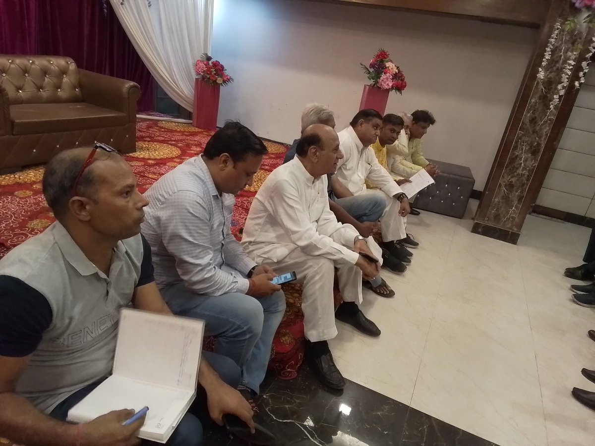 aapfbdofficial's tweet photo. https://t.co/S77Hf53oUM

@aapfbdofficial @ArvindKejriwal @msisodia @AamAadmiParty @pankajgupta @ipathak25 https://t.co/zRW6wNeiAy