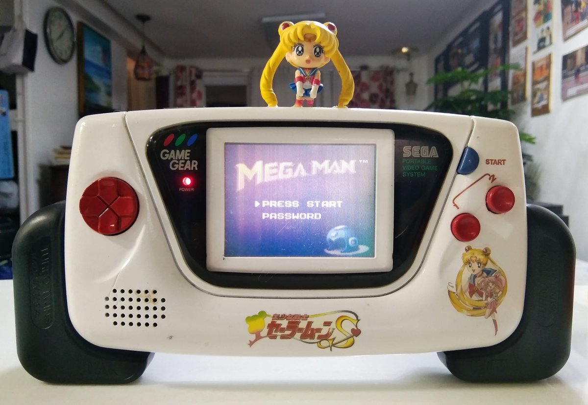 Falksi22's tweet photo. Cbert's awesome #SailorMoon #SEGA #GameGear. Smart AF. #PinoyGaming #RetroGaming #TimelessGamer https://t.co/7h7V64RXLj