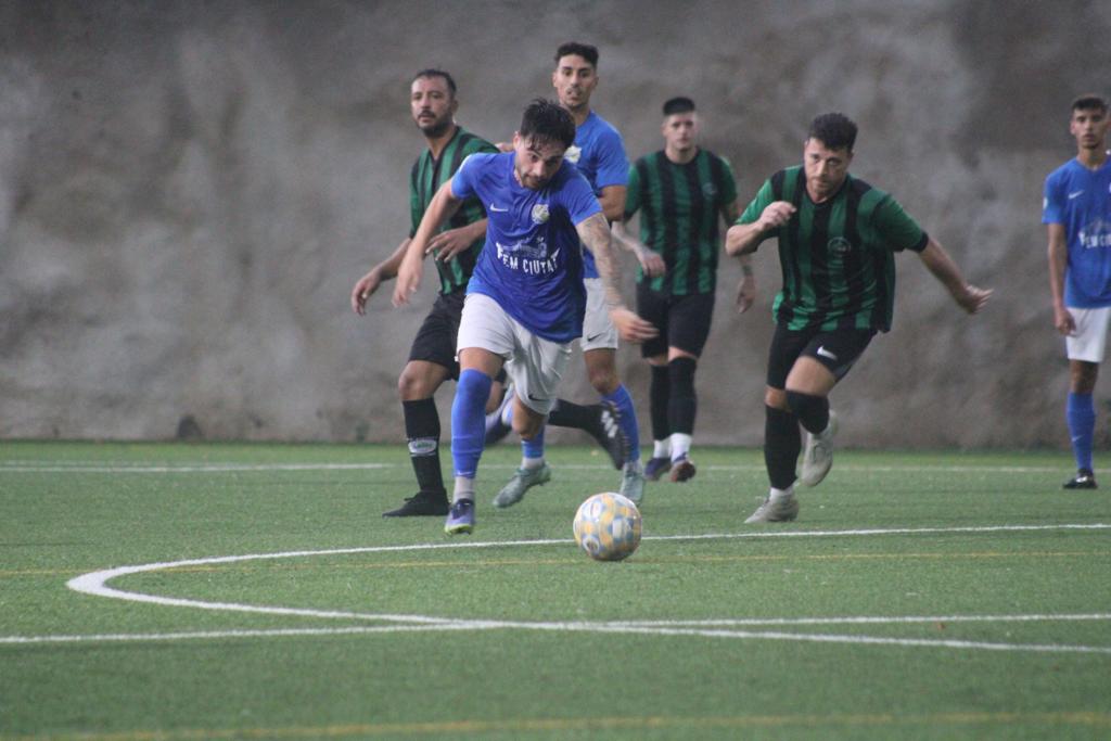 FundacioGrama's tweet photo. PRIMER EQUIP: Gols i bon ambient al Carmel (0-8) #SomGrama
📝 https://t.co/03eUqpxWBv
📸 @loartistic
PRIMER EQUIPO: Goles y buen ambiente en el Carmelo (0-8) #Pretemporada https://t.co/EsQYbLtSHU