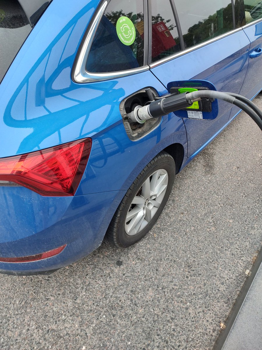 PalkorantaK's tweet photo. Kaasuauton tankkaus on siistiä,helppoa ja vaivatonta @GasumOy asemilla. #kaasuauto #edullista #biokaasu https://t.co/VBBAVyCadq