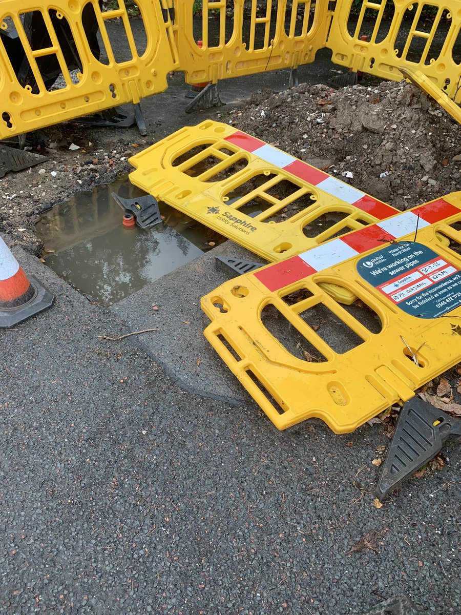 ianvevers's tweet photo. @unitedutilities can you please advise what is happening with this leaking sewage was meant to be completed 30/7/22. Still leaking and barriers all over the floor. @fyldecouncil https://t.co/xFRl3fcvli