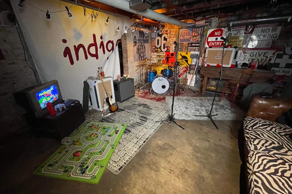 indigo. tweet media