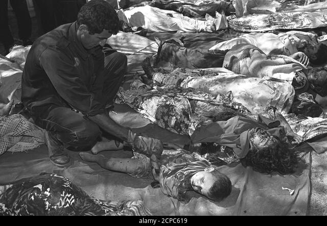 mariobianchi18's tweet photo. Il #26agosto 1997 c'è il massacro di #BeniAli, borgata della periferia di Sidi Moussa 25 km a sud di Algeri: guerriglieri islamisti del Gia, armati di Kalashnikov, di asce e di coltellacci, uccidono per le strade, nelle case, nei letti e nelle culle 300 civili fra cui 24 ragazzi. https://t.co/3yFGjZYUwt